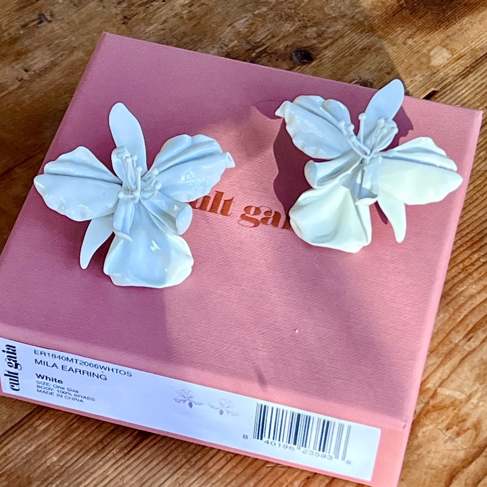 🌺🎉HP🎉🌺 NWT Cult Gaia Mila Flower Earrings - Picture 3 of 15